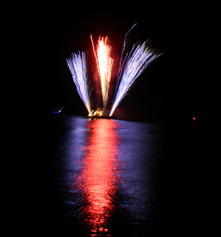 Feuerwerk am Abendhimmel